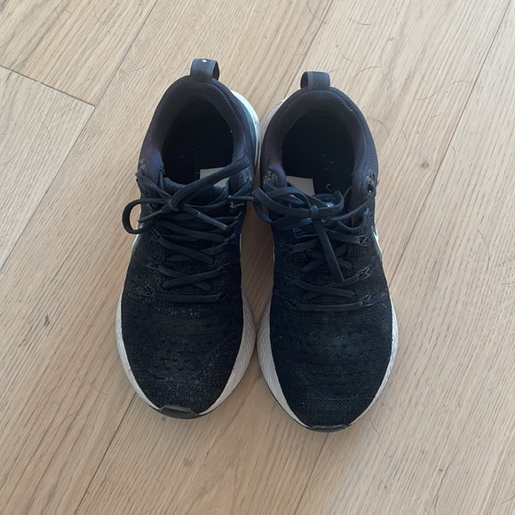 Nike react infinity flyknit black white 6 woman - Picture 4 of 6